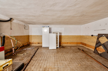 Prodej obchodních prostor 371 m², Tábor