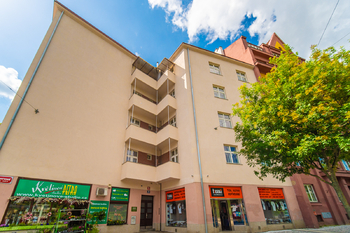Prodej bytu 2+kk v družstevním vlastnictví 40 m², Praha 10 - Vršovice
