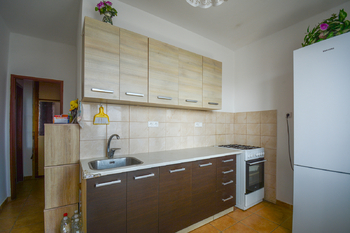 Kuchyň - Prodej bytu 3+1 v osobním vlastnictví 73 m², Hradec Králové