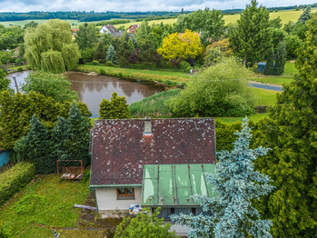 Prodej pozemku 3780 m², Běleč