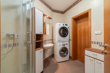 Pronájem bytu 2+kk v osobním vlastnictví 66 m², Praha 5 - Zličín