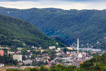 výhled ke hradu Střekov - Pronájem bytu 1+1 v osobním vlastnictví 33 m², Ústí nad Labem