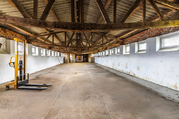 Pronájem skladovacích prostor 1382 m², Vranov