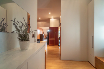 Prodej bytu 2+kk v osobním vlastnictví 93 m², Praha 7 - Bubeneč