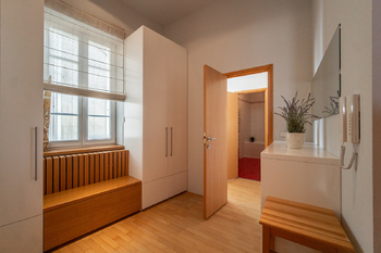 Prodej bytu 2+kk v osobním vlastnictví 93 m², Praha 7 - Bubeneč