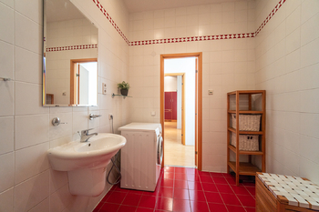 Prodej bytu 2+kk v osobním vlastnictví 93 m², Praha 7 - Bubeneč