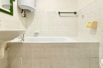 koupelna 1 - Prodej chaty / chalupy 70 m², Rozsochatec