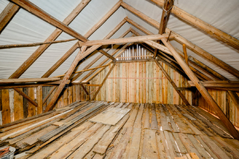 půda stodoly - Prodej domu 69 m², Zhoř