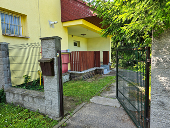 Prodej obchodních prostor 380 m², Tlumačov
