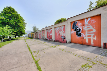 Pronájem garáže 19 m2, Opavská, Brno-Štýřice - Pronájem garáže, Brno
