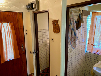 Napojena kanalizace - Prodej chaty / chalupy 50 m², Louňovice
