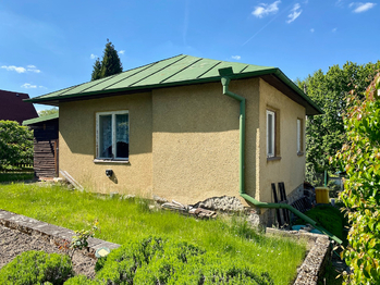 Zděná chata - Prodej chaty / chalupy 50 m², Louňovice