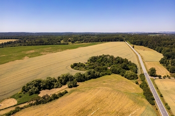 Prodej pozemku 3907 m², Domašov