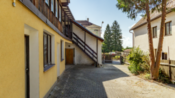 Prodej domu 500 m², Cvikov