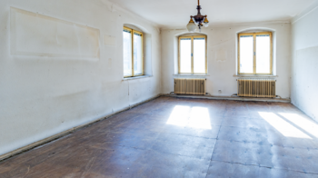 Prodej domu 500 m², Cvikov