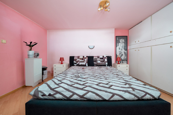 Ložnice - Prodej domu 144 m², Unhošť
