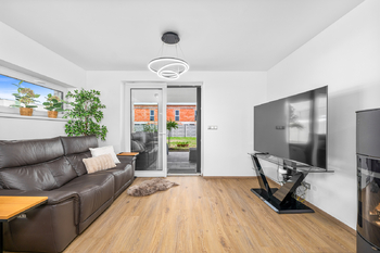obývací pokoj s kuchyní - Prodej domu 130 m², Roudné
