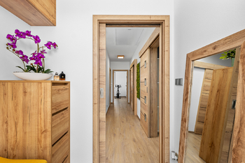 vstup - předsíň - Prodej domu 130 m², Roudné