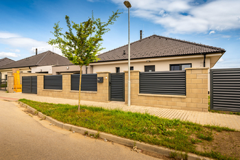 Prodej domu 130 m², Roudné