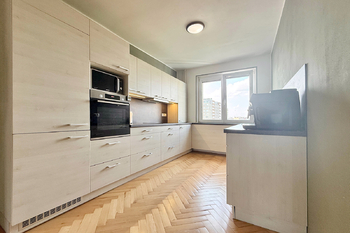 kuchyně - Prodej bytu 3+1 v osobním vlastnictví 82 m², Praha 4 - Záběhlice