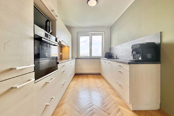 kuchyně - Prodej bytu 3+1 v osobním vlastnictví 82 m², Praha 4 - Záběhlice