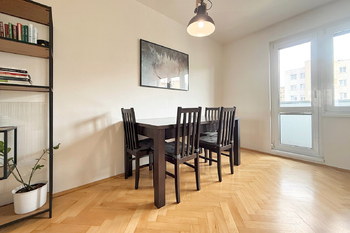 obývací pokoj - Prodej bytu 3+1 v osobním vlastnictví 82 m², Praha 4 - Záběhlice