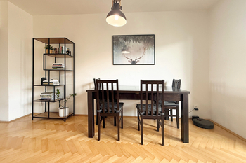 obývací pokoj - Prodej bytu 3+1 v osobním vlastnictví 82 m², Praha 4 - Záběhlice