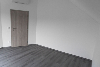 Prodej bytu 3+kk v osobním vlastnictví 78 m², Skorkov