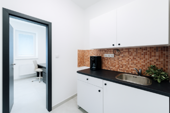 Prodej kancelářských prostor 18 m², Bělá pod Bezdězem