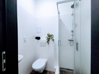 Prodej kancelářských prostor 18 m², Bělá pod Bezdězem