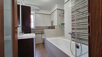 Pronájem bytu 2+kk v osobním vlastnictví 57 m², Komárov