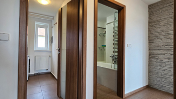 Pronájem bytu 2+kk v osobním vlastnictví 57 m², Komárov