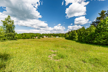 Pohled ze země. - Prodej pozemku 14044 m², Člunek
