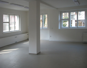 Pronájem obchodních prostor 129 m², Polička