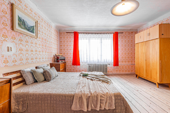 Ložnice (vrchní patro). - Prodej domu 161 m², Jindřichův Hradec