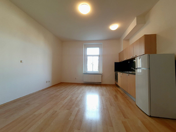 Pronájem bytu 1+kk v osobním vlastnictví 32 m², Praha 9 - Vysočany