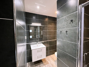 Koupelna - Pronájem bytu 3+1 v osobním vlastnictví 65 m², Most
