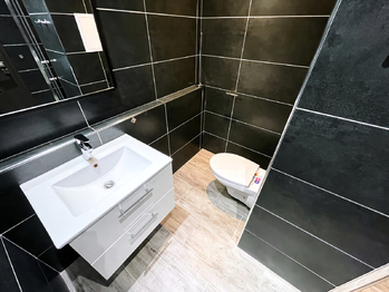 Koupelna - Pronájem bytu 3+1 v osobním vlastnictví 65 m², Most