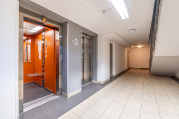 Prodej garážového stání 12 m², Praha 10 - Michle