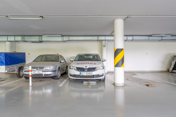 Prodej garážového stání 12 m², Praha 10 - Michle