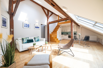 Prodej bytu 2+kk v osobním vlastnictví 75 m², Praha 1 - Staré Město