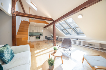 Prodej bytu 2+kk v osobním vlastnictví 75 m², Praha 1 - Staré Město