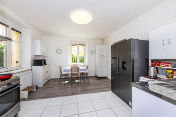 Prodej domu 200 m², Praha 6 - Ruzyně