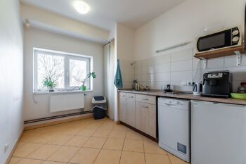 Pronájem skladovacích prostor 138 m², Praha 9 - Horní Počernice