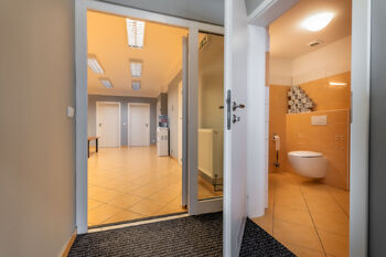 Pronájem skladovacích prostor 138 m², Praha 9 - Horní Počernice