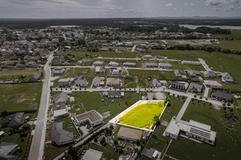 Prodej pozemku 1619 m², Třeboň