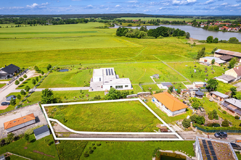 Prodej pozemku 1619 m², Třeboň