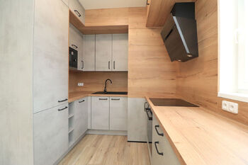 Kuchyňský kout - Pronájem bytu 2+kk v družstevním vlastnictví 55 m², Praha 9 - Vysočany