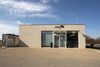 pohled zvenku - Pronájem obchodních prostor 70 m², Dobřejovice 