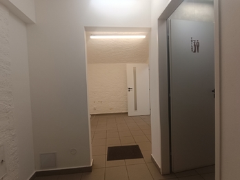 Pronájem jiných prostor 75 m², Praha 5 - Smíchov